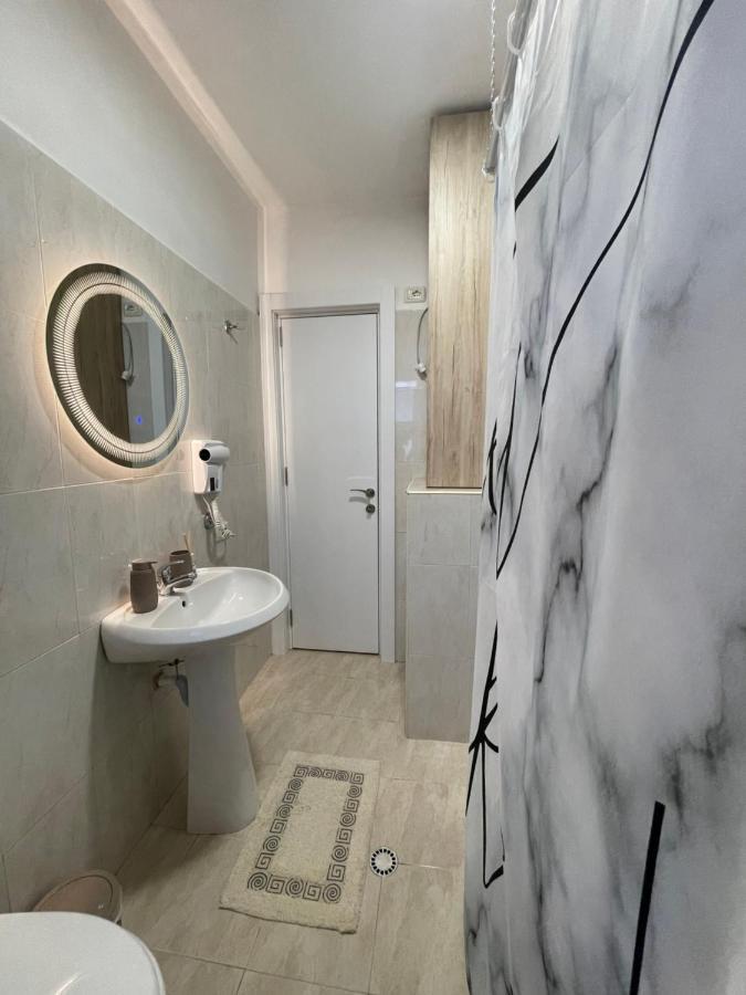 Leo'S Apartment Shkodër Екстериор снимка